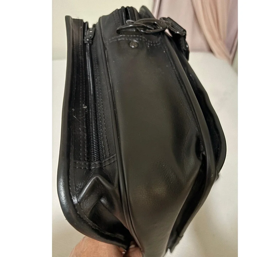 Samsonite black faux